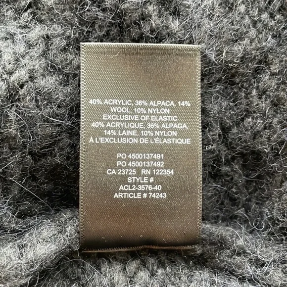 BLACK Sunday Best, Aritzia, Alpaca & Wool Cable-knit Crop Melly Sweater - Picture 5 of 6